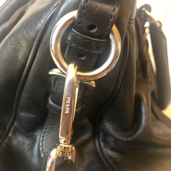 Vitelli soft leather Nero bag with authenticity cards; large bag, top handles - Picture 7 of 13